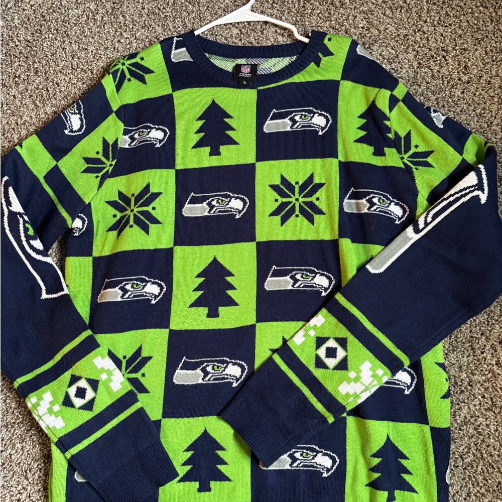 Men’s Seahawks holiday sweater